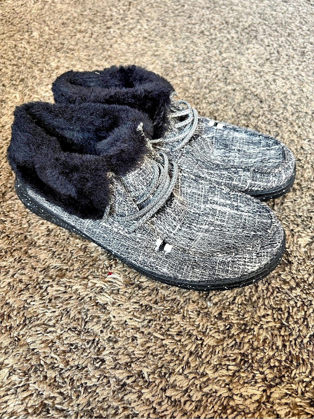 Hey Dude Britt Boho slip-on shoes
Gray & Black US 9
